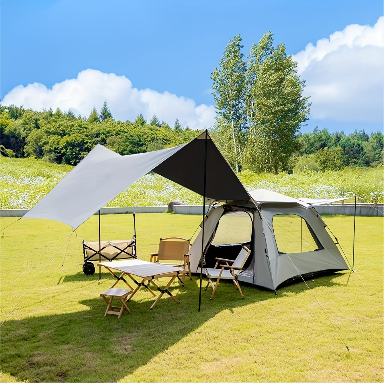 Quick Opening Camping Tent Waterproof and Windproof with Sun Shade