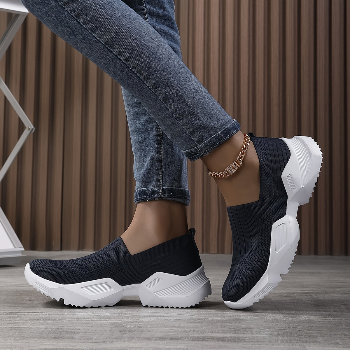 Women's Knit Height Increased Sports Shoes Slip-on Walking Shoes