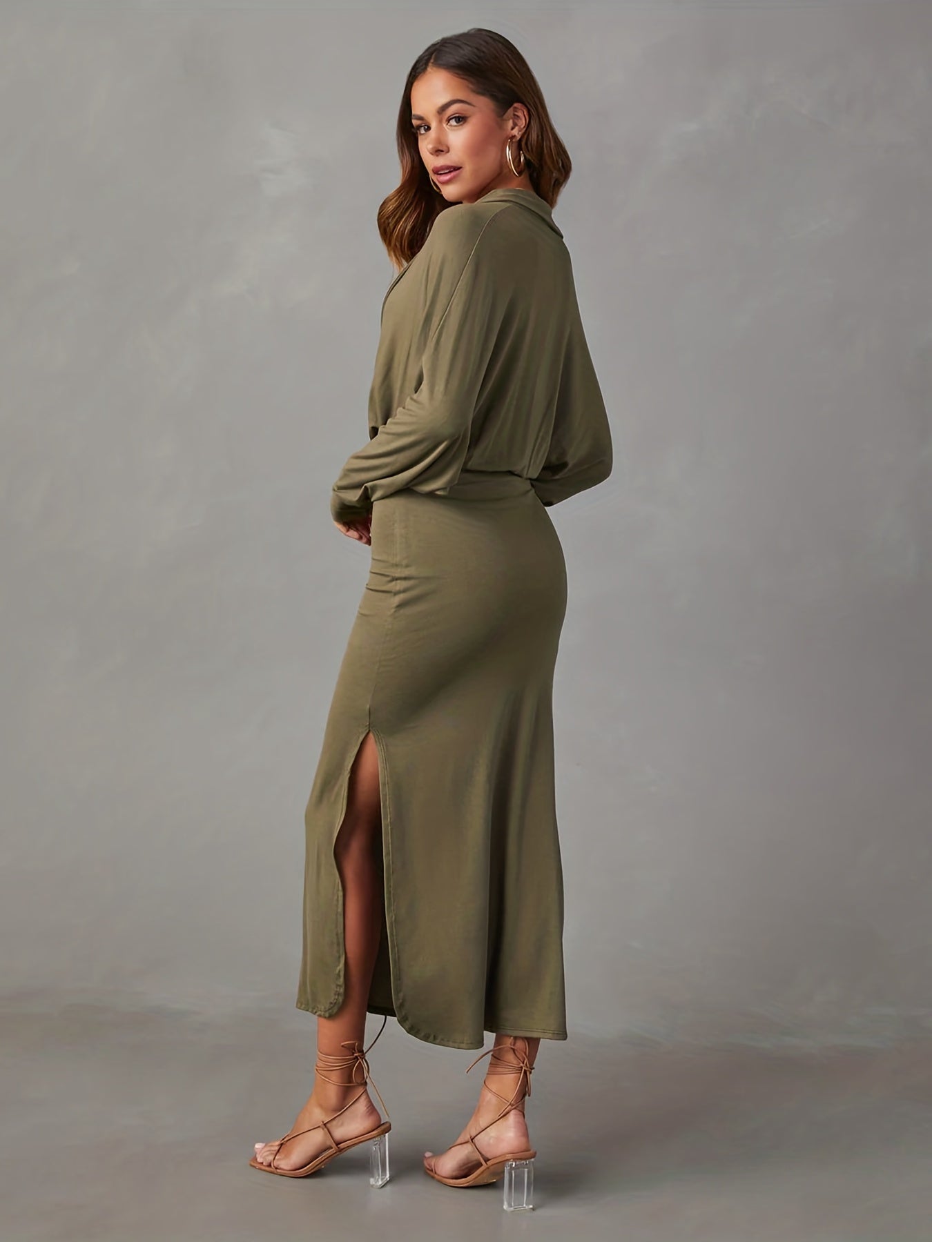  Solid Batwing Sleeve V Neck Bodycon Midi Dress