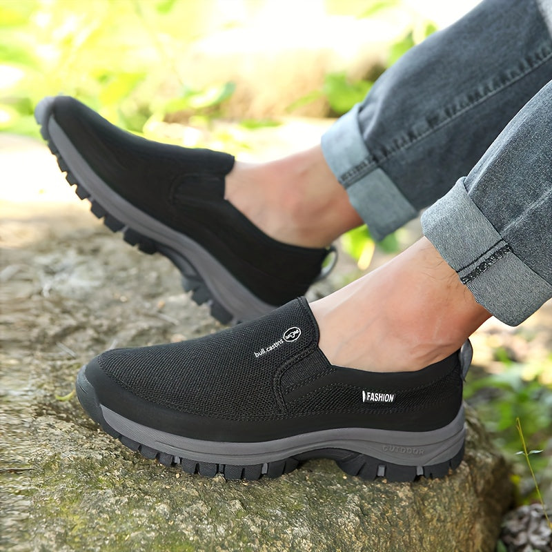 Men's Slip On Trekking Shoes Breathable Non Slip Sneakers