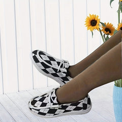Women's Lightweight Flat Canvas Shoes Lace Up Casual Walking Shoes