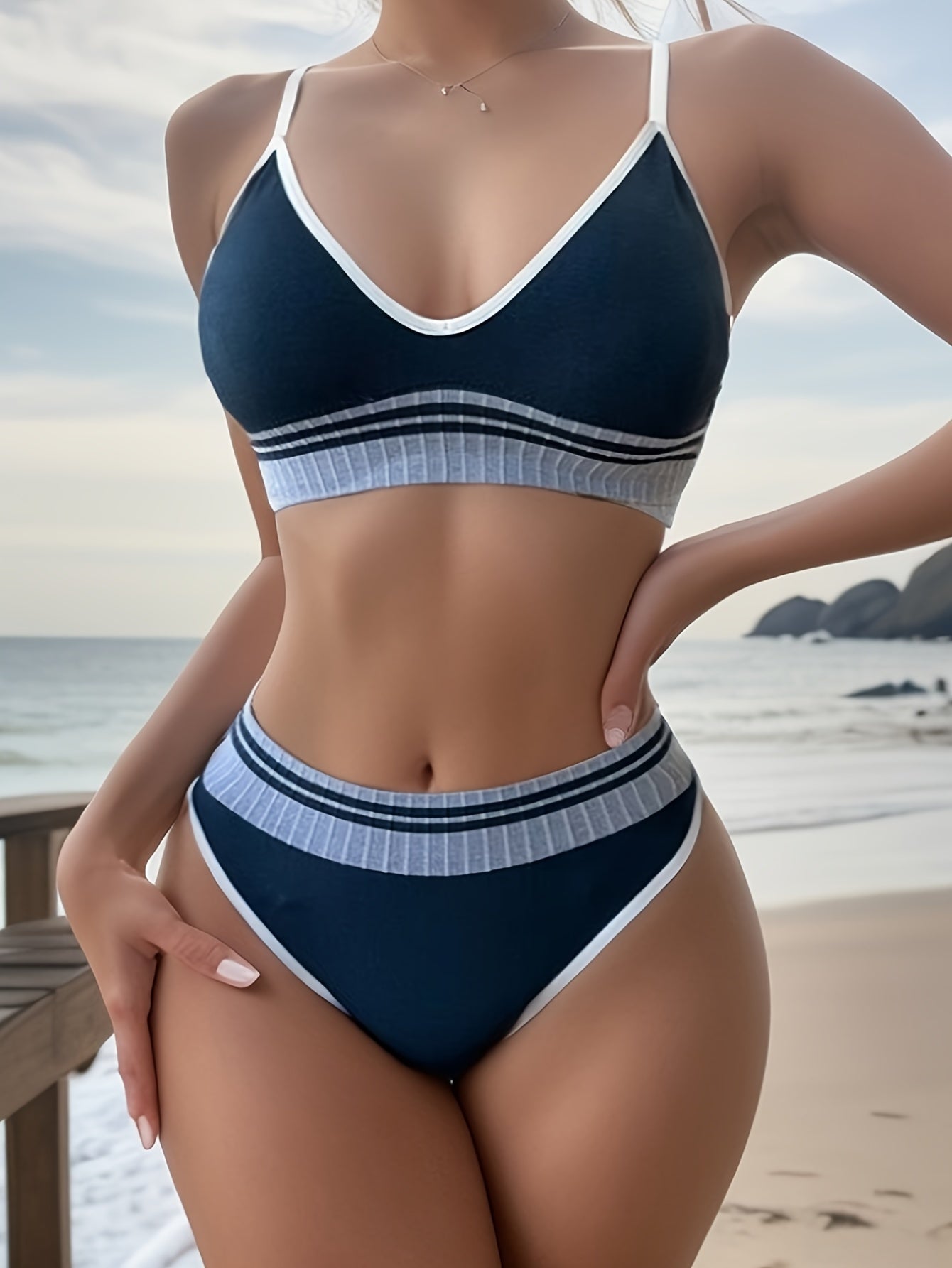 Contrast Trim Bra & Panties Lingerie Set