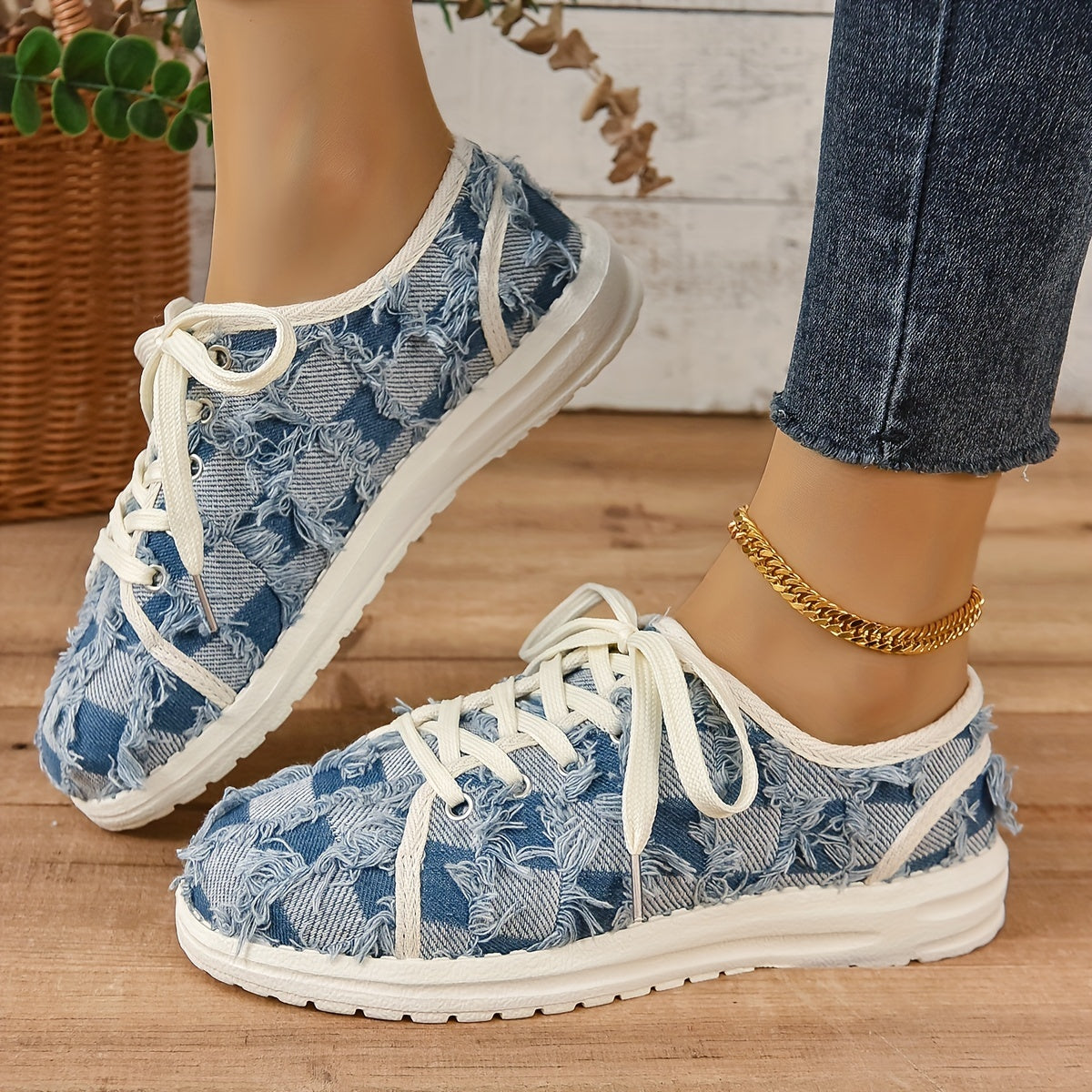 Women's Checkered Canvas Lace Up Low Top Skate Shoes