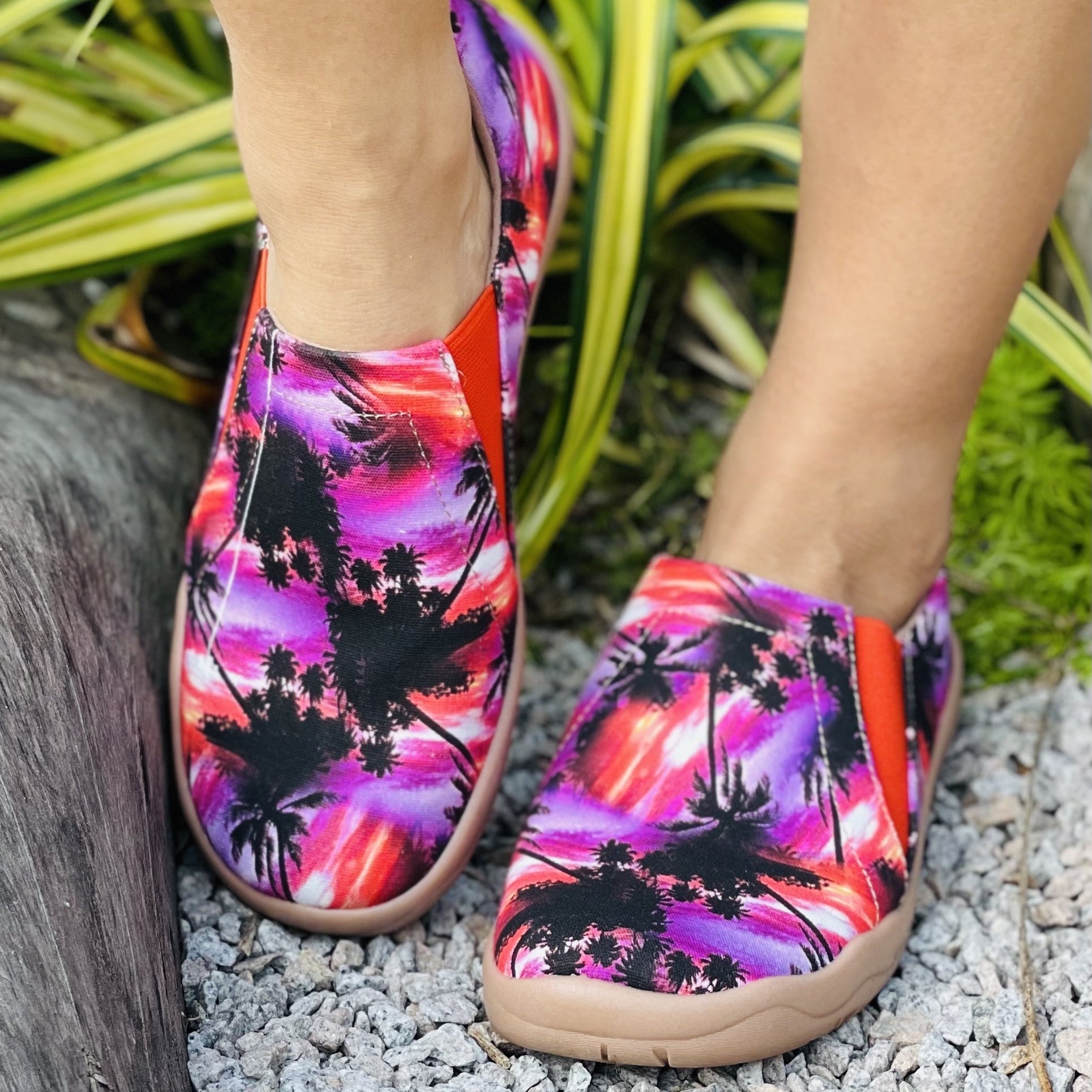 Women's Tie Dye Coconut Tree Slip On Canvas Shoes Lightweight Round Toe Flat