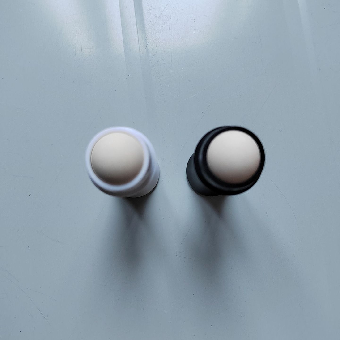 Face Absorbing Roller Volcanic Stone Care Tool