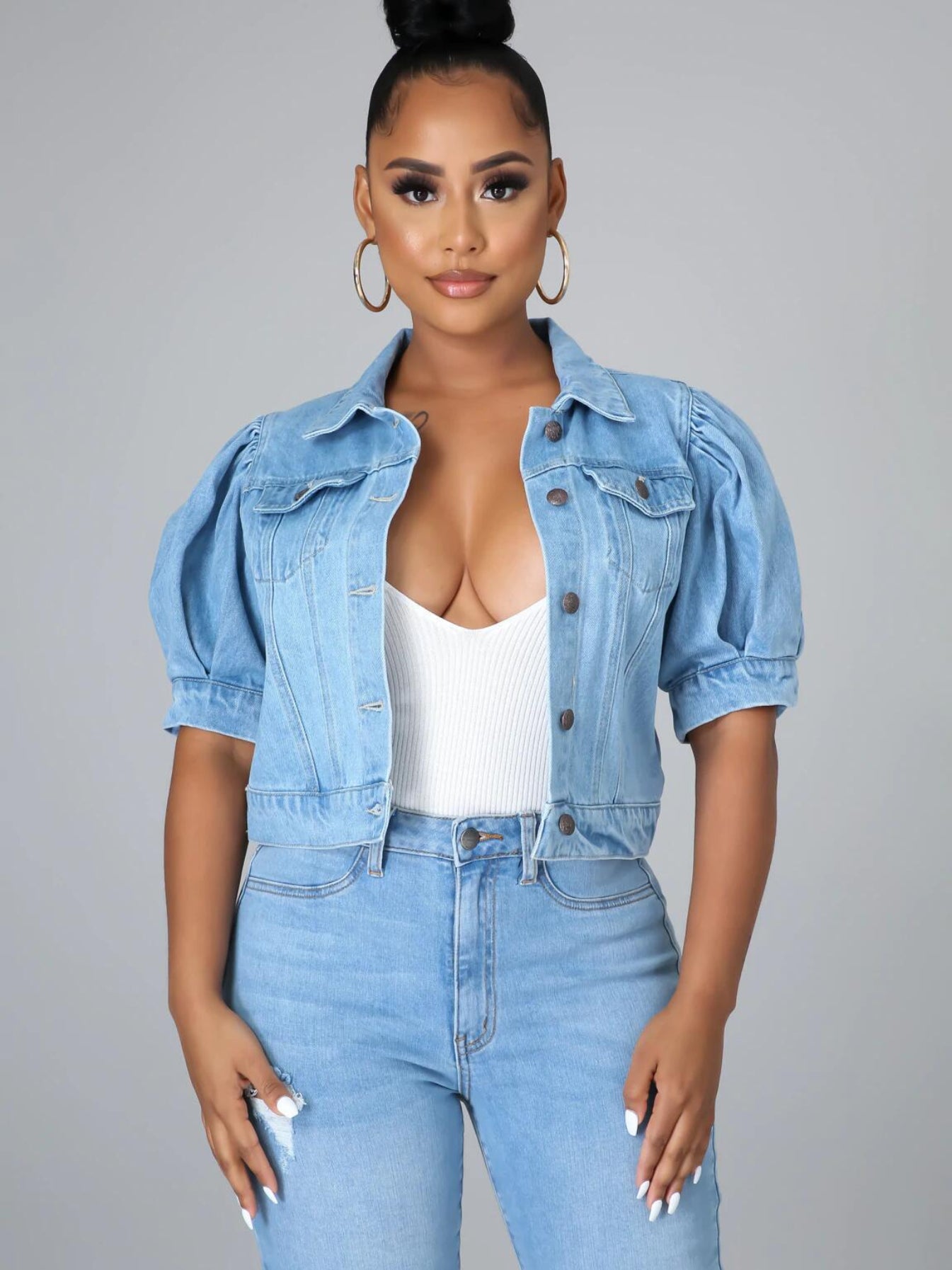 Short Sleeves Denim Jacket with Flap Pockets