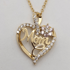 Heart & Flower Necklace Inlaid MOM Letter Pattern Neck Chain