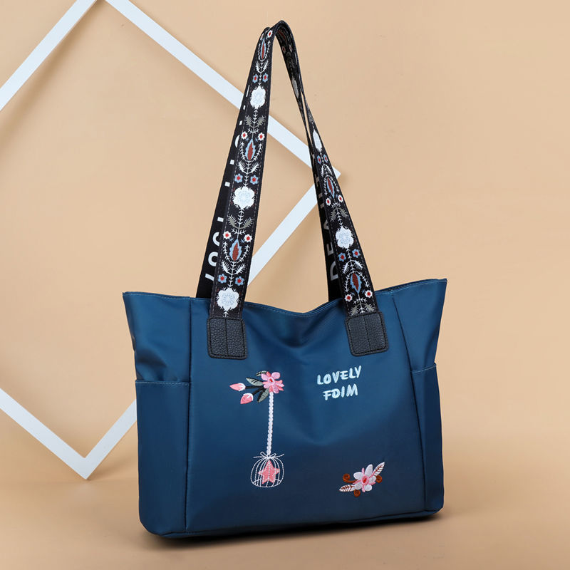 Large Capacity Print Shoulder Bag with Fixed Straps