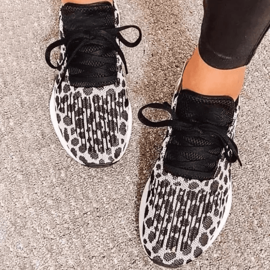 Women's Breathable Lace-Up Casual Sneakers