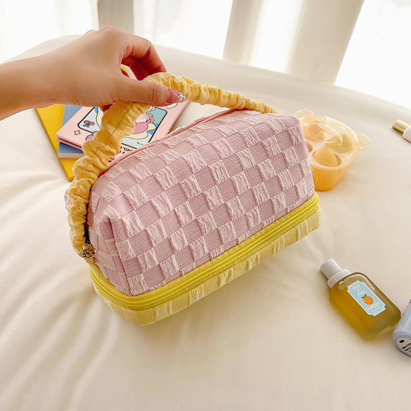 Cream Toast Plaid Pattern Large Storage Bag Cosmetic Organizer