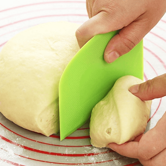 Plastic Cake Cream Spatula Dough Butter Scraper Baking Tool