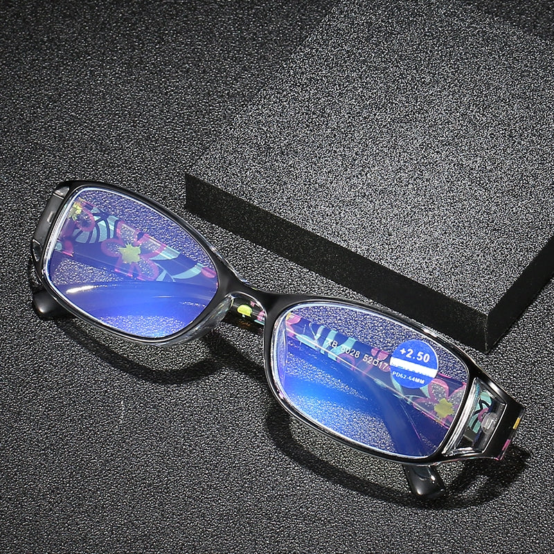 Plastic Light Blocking Reading Glasses With Soft Case For Women