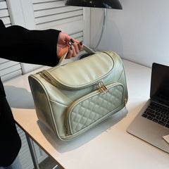 Minimalist Cosmetic Handbag Lightweight Quilted Detail Makeup Organizer