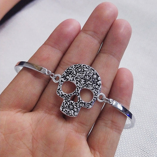Hollow Skull Bangle Bracelet Gothic Hand Jewelry Halloween Decoration