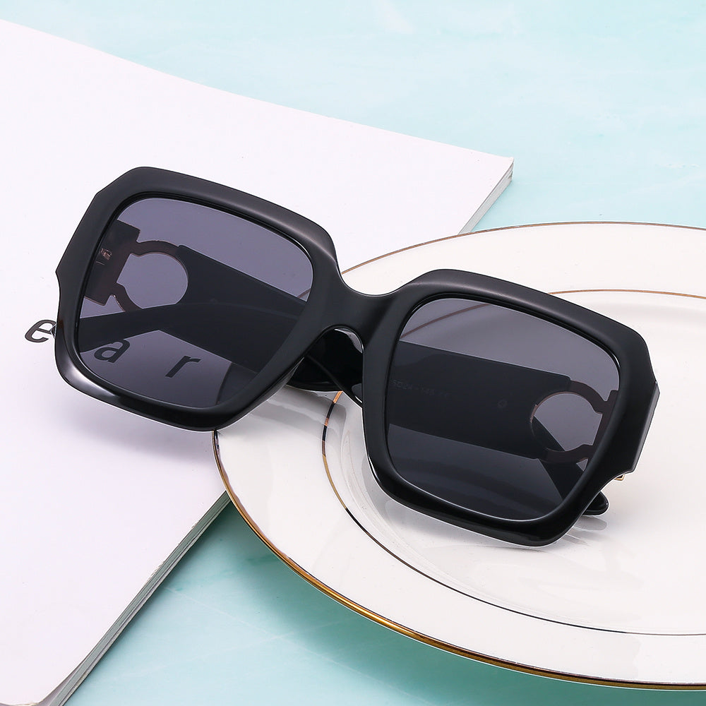Square Polarized Sunglasses UV400 Engraved Temple Glasses for Driving