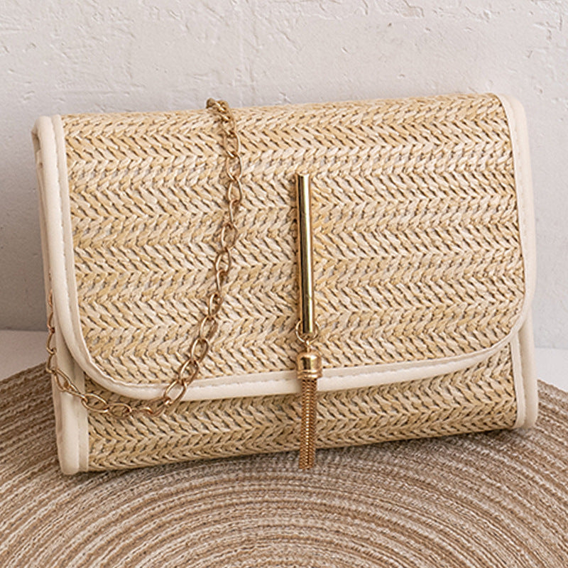 Straw Crossbody Bag Chain Shoulder Bag Tassel Beach Bag