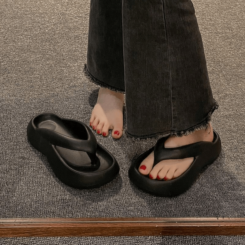 Women's Solid Flip Flops Casual Soft Sole Lightweight Summer Beach Shoes