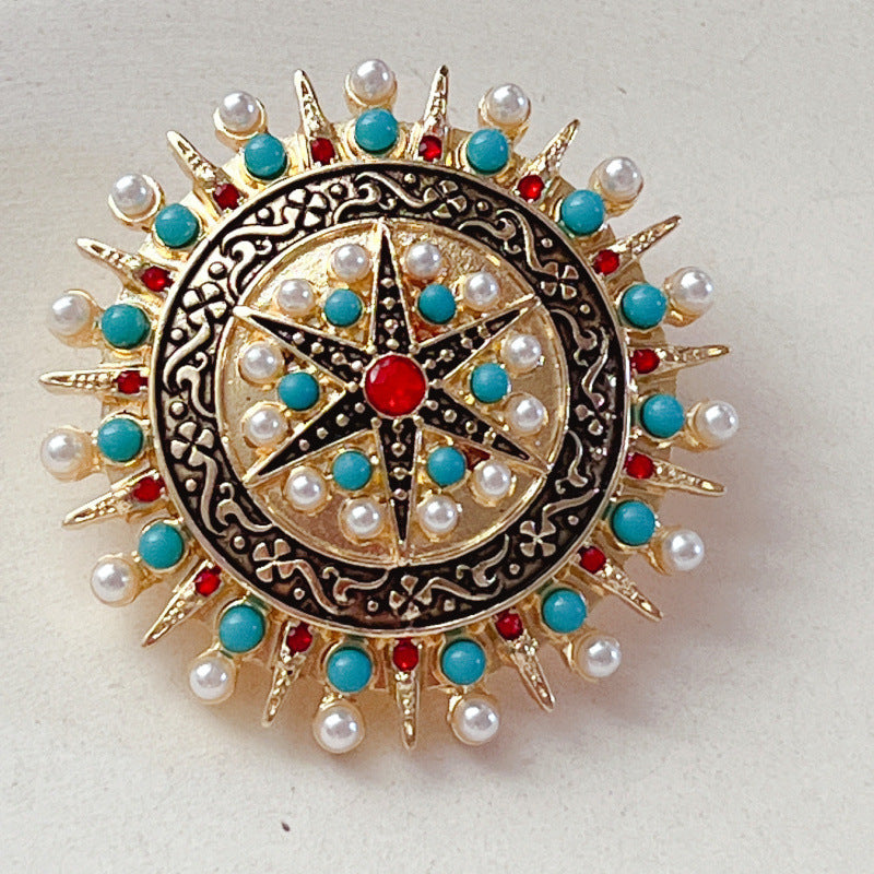 Vintage Western Pearl Bohemian Brooch for Banquet Wear