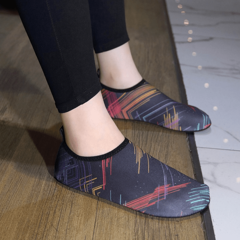 Women Men Barefoot Water Shoes Non Slip Lightweight Soft Water Socks