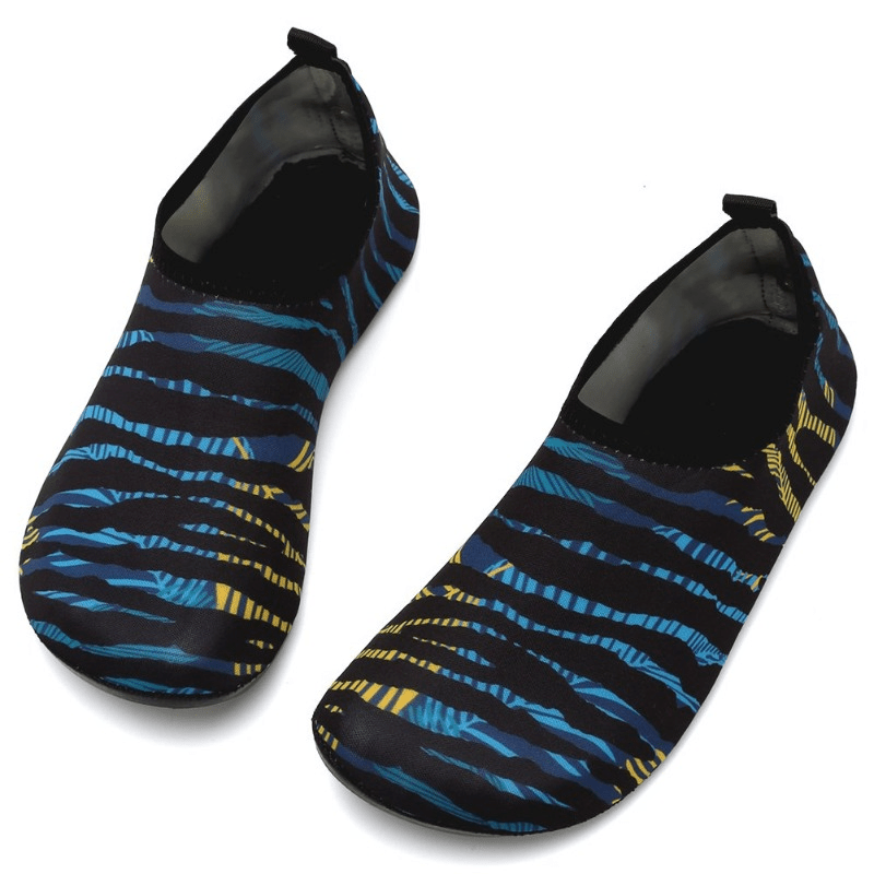 Men's Striped Slip On Water Shoes Breathable Lightweight Aqua Socks Non Slip