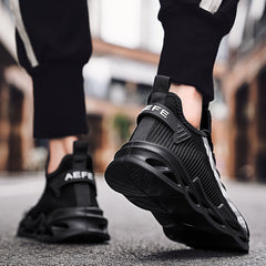 Men's Lightweight Knitted Sneakers for Running