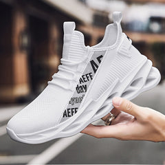 Men's Lightweight Knitted Sneakers for Running