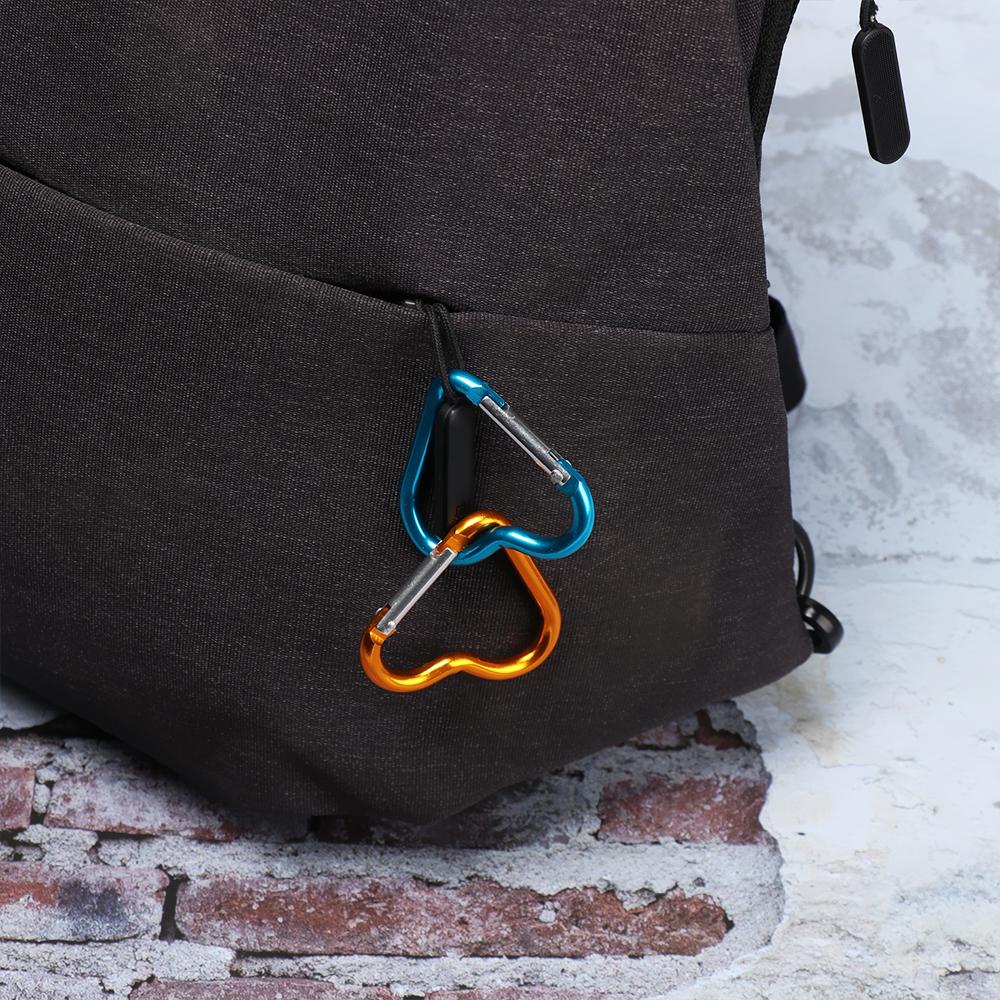 3pcs Heart-Shaped Carabiner Keychain for Outdoor Adventures