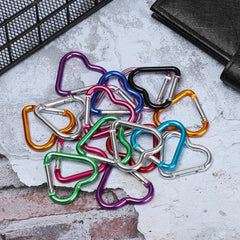 3pcs Heart-Shaped Carabiner Keychain for Outdoor Adventures