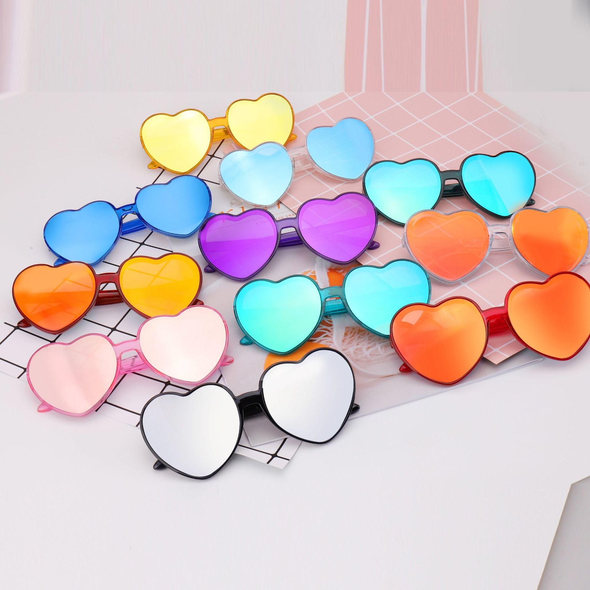 Y2K Heart Sunglasses For Women Men Funny Candy Glasses UV400