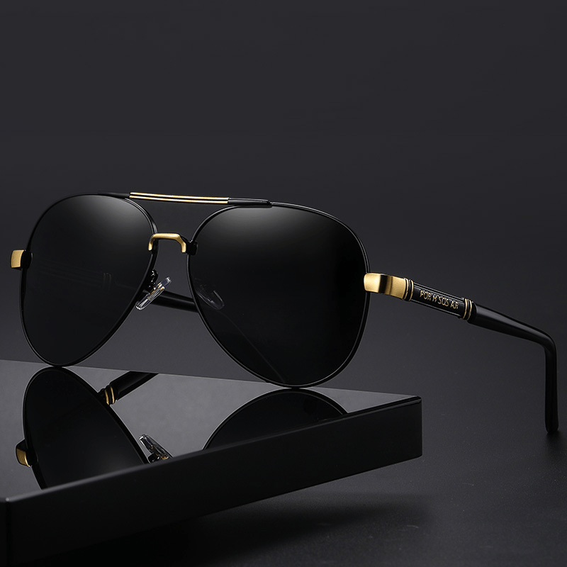 Men's Polarized Pilot Sunglasses for Day and Night Use