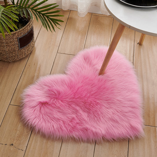 Heart Shaped Plush Faux Fur Carpet for Home Decor