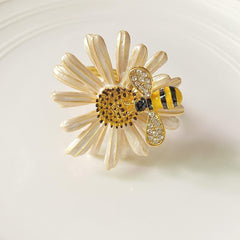 Stainless Steel Bee and Daisy Napkin Rings for Weddings and Parties