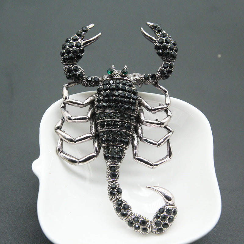 Retro Scorpion Rhinestone Brooch Pin Scarf Clothing Clip for Men
