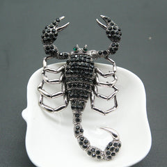 Retro Scorpion Rhinestone Brooch Pin Scarf Clothing Clip for Men