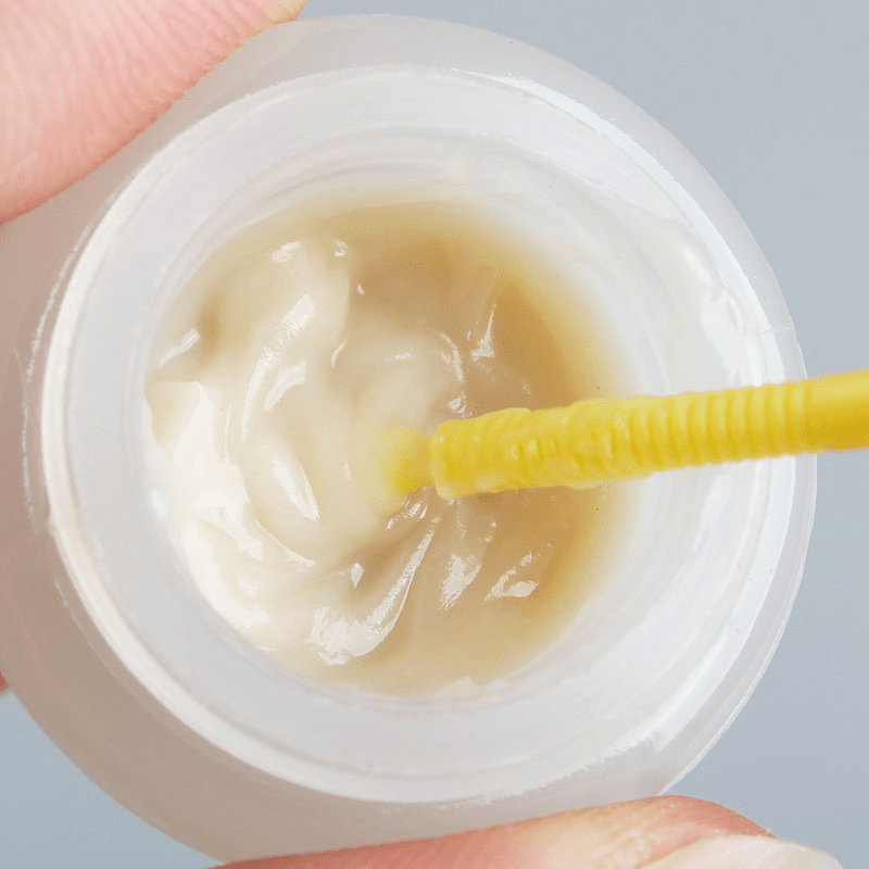 Professional Eyelash Glue Remover Fruity False Eyelash Extension Glue Remover