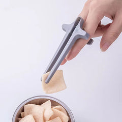 4 pcs Reusable Finger Chopsticks Chip Pliers Lazy Assist Accessories