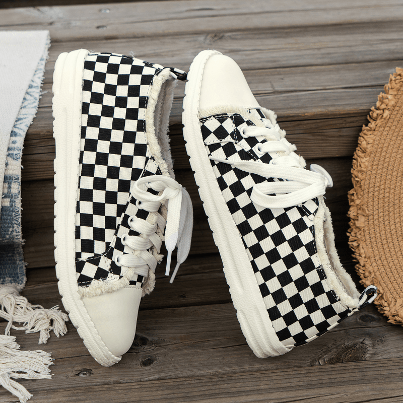 Checkerboard Pattern Canvas Sneakers Casual Round Toe Lightweight Shoes