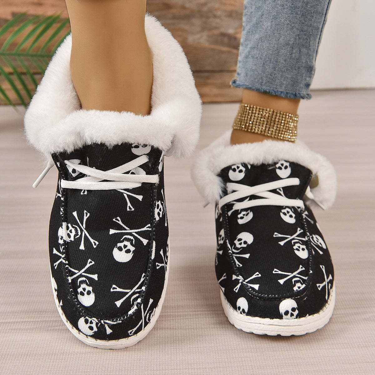 Women's Skull Print Snow Boots Plush Lined Halloween Ankle Boots