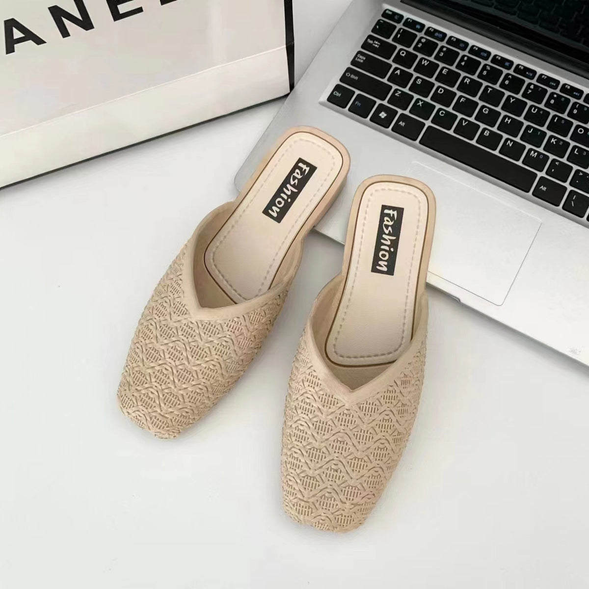 Women's Solid Mesh Slip On Square Toe Block Heel Shoes