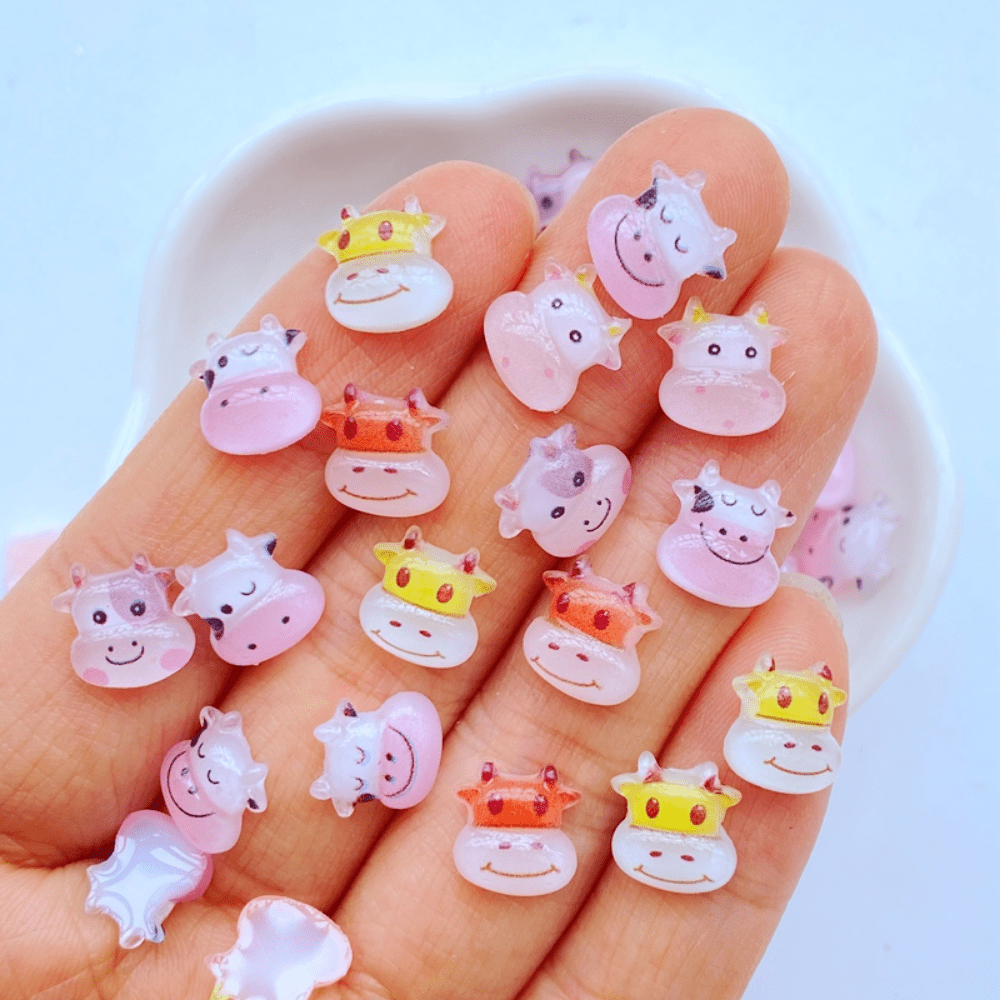 50pcs Mini 9mm Dairy Cattle Resin Flatback Ornament for Jewelry Making