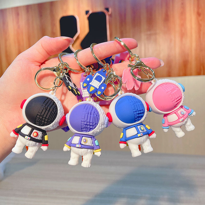 Spaceman Keychain 3D Astronaut Pendant Backpack Charm Car Key Chain Ring