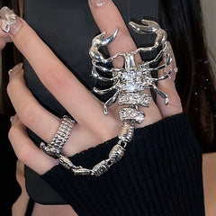Retro Single Metal Bracelet Exaggerated Scorpion Finger Bracelet