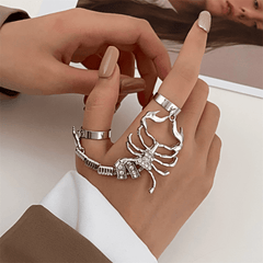 Retro Single Metal Bracelet Exaggerated Scorpion Finger Bracelet