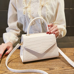 Crocodile Embossed Shoulder Bag Crossbody Bag Flap Bag For Women