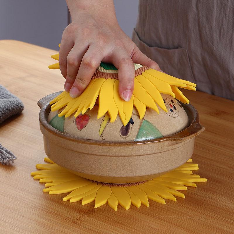 Rubber Sunflower Pattern Coaster Multifunctional Kitchen Table Mat