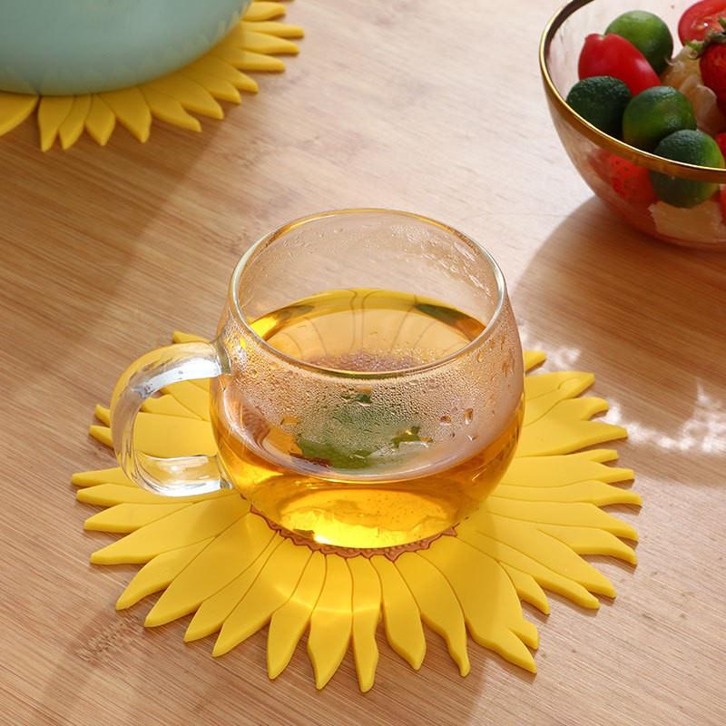Rubber Sunflower Pattern Coaster Multifunctional Kitchen Table Mat