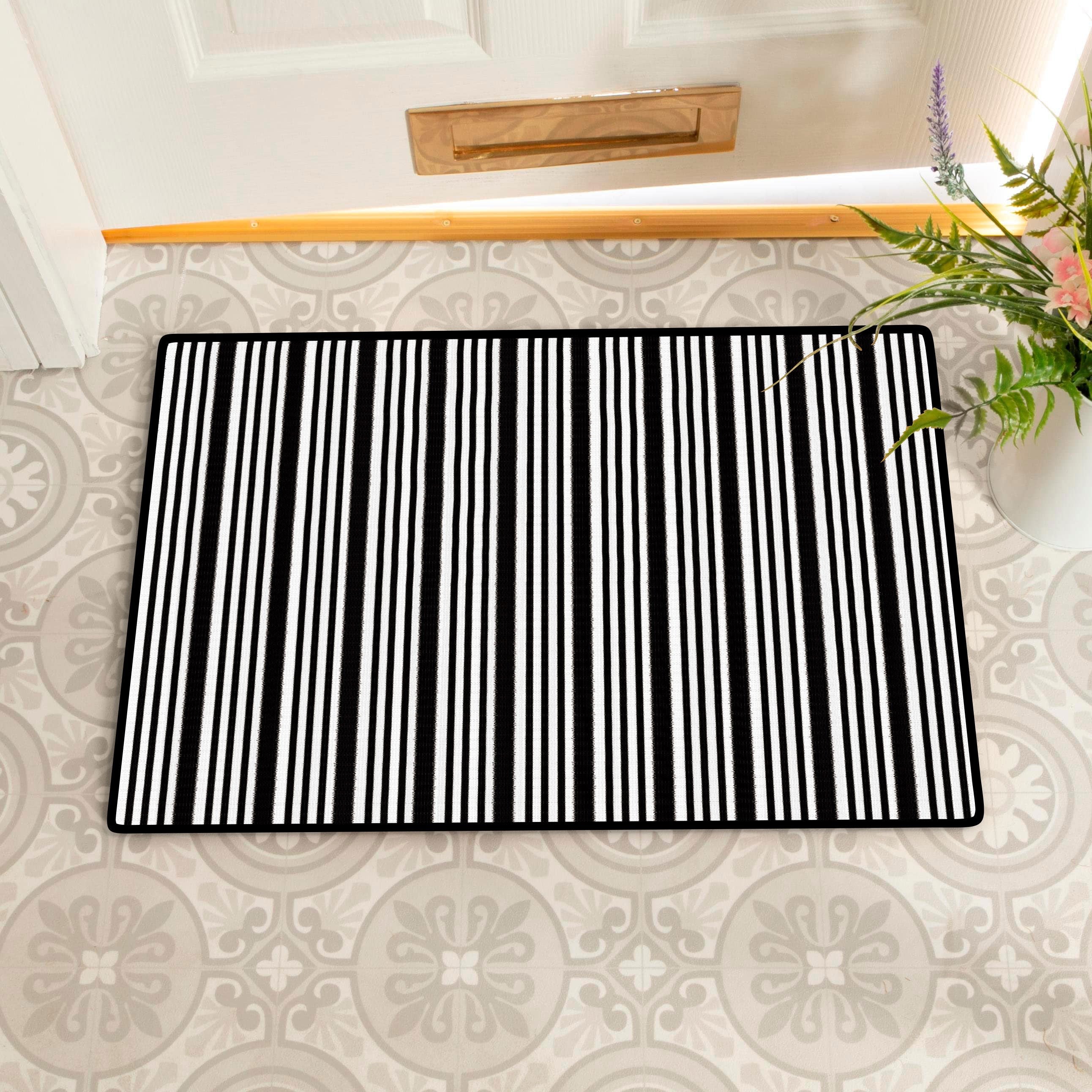 Retro Thick & Thin Line Floor Mat