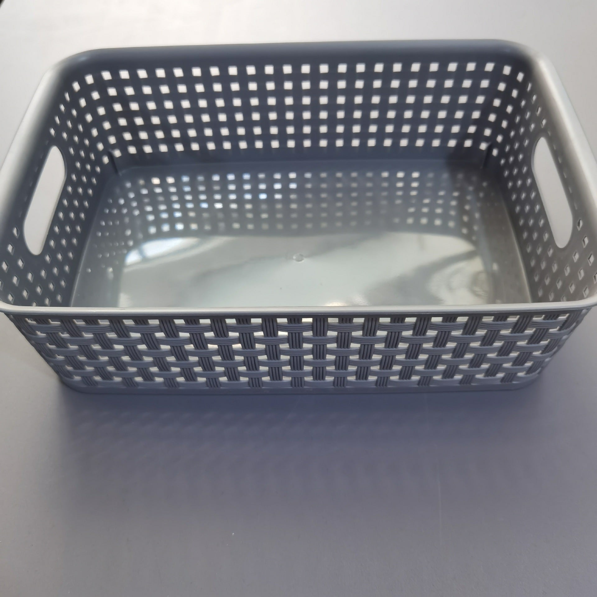 Large Plastic Storage Basket Laundry Organizer for Home Bathroom Bedroom