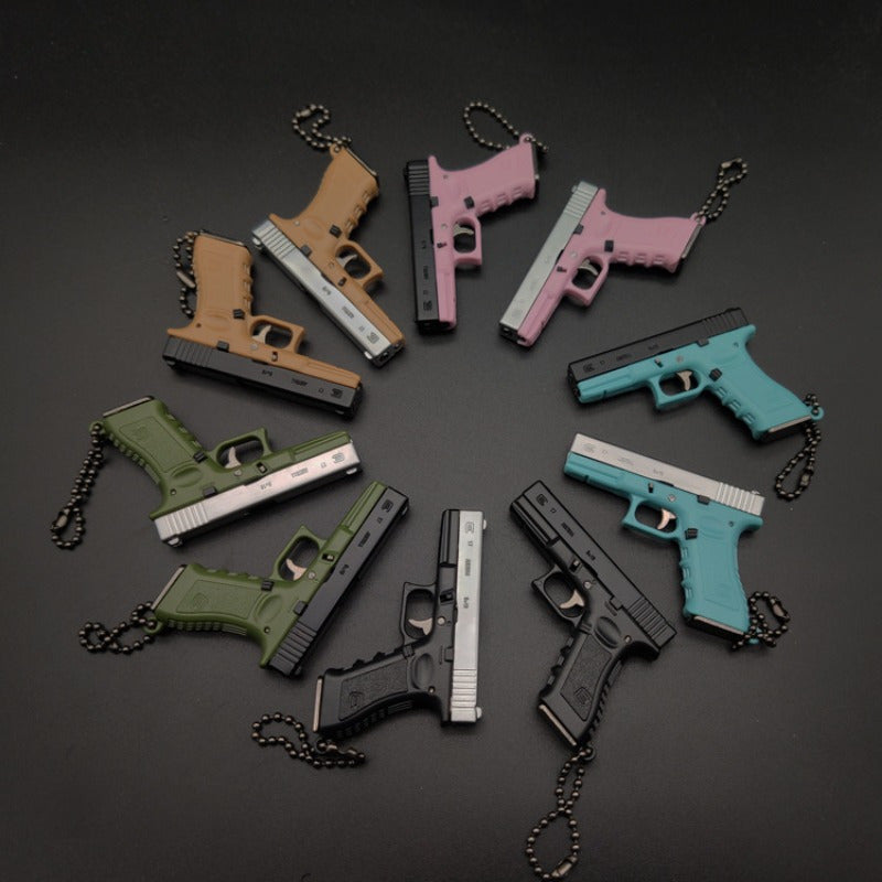 G17 Pistol Model Keychain Metal Gift Pendant