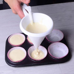 Kitchen Chocolate Candy Funnel Mold Pancake Cream Batter Dispenser
